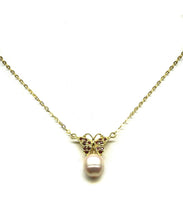 Cargar imagen en el visor de la galería, Collar Mariposa Perla de Río y Rubí