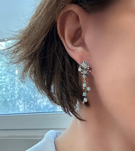 Cargar imagen en el visor de la galería, Aros Ópalo Arcoíris , Zafiro Azul y Zafiros de Colores