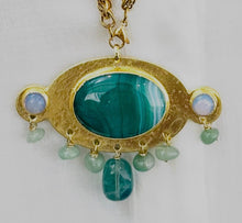 Cargar imagen en el visor de la galería, Colgante Greco-Romano