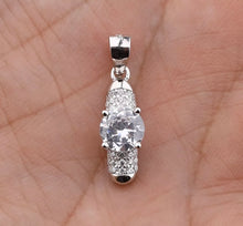 Cargar imagen en el visor de la galería, Colgante Topacio Blanco