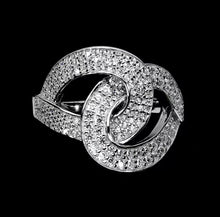 Cargar imagen en el visor de la galería, Anillo Entrelazado Topacio Blanco