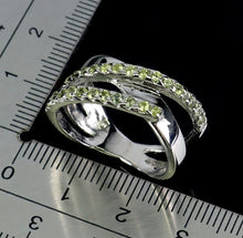 Cargar imagen en el visor de la galería, Anillo Cruzado Peridoto
