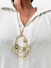 Cargar imagen en el visor de la galería, Colgante Multipiedras
