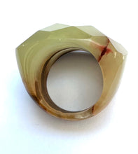 Load image in gallery viewer, Faceted Earth Color Agate, Size 8 USA / 17 Chile