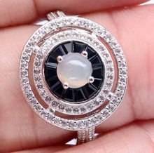 Cargar imagen en el visor de la galería, Anillo Ópalo Arcoíris, Espinela Negra y Topacio Blanco
