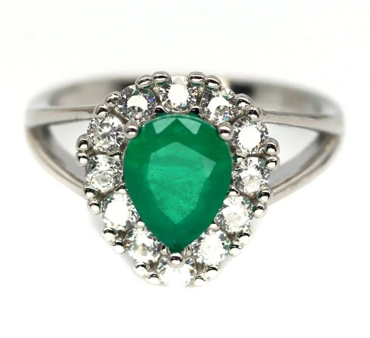 Anillo Esmeralda tratamiento Glass Filled / Talla 8 (17) 
