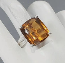 Upload an image to the gallery viewer, Cognac Topaz Ring / Size 8,5 (18)