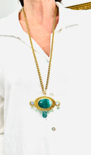 Cargar imagen en el visor de la galería, Colgante Greco-Romano
