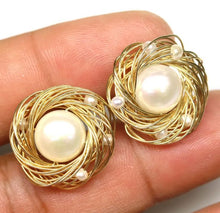 Load image in the gallery viewer, Aros de Perla and Micro Perlas de Rio