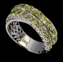 Load image in gallery viewer, Peridot Ring / Size 8 (17)