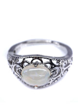 Load image into the gallery viewer, Rainbow Opal Solitaire Ring / Size 9 (19)