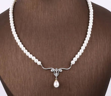 Load image in the gallery viewer, White Topaz Mallorca Pearls Necklace