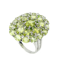 Upload image to gallery viewer, Peridot Oval Ring / Size 7,5 (18)